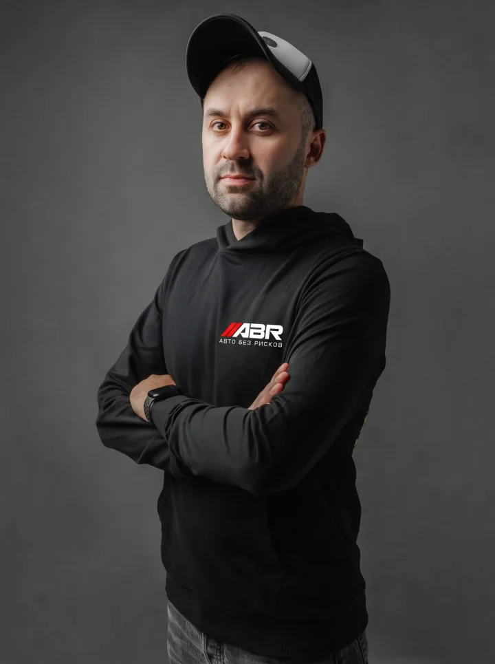 Фароян Павел — Автоэксперт